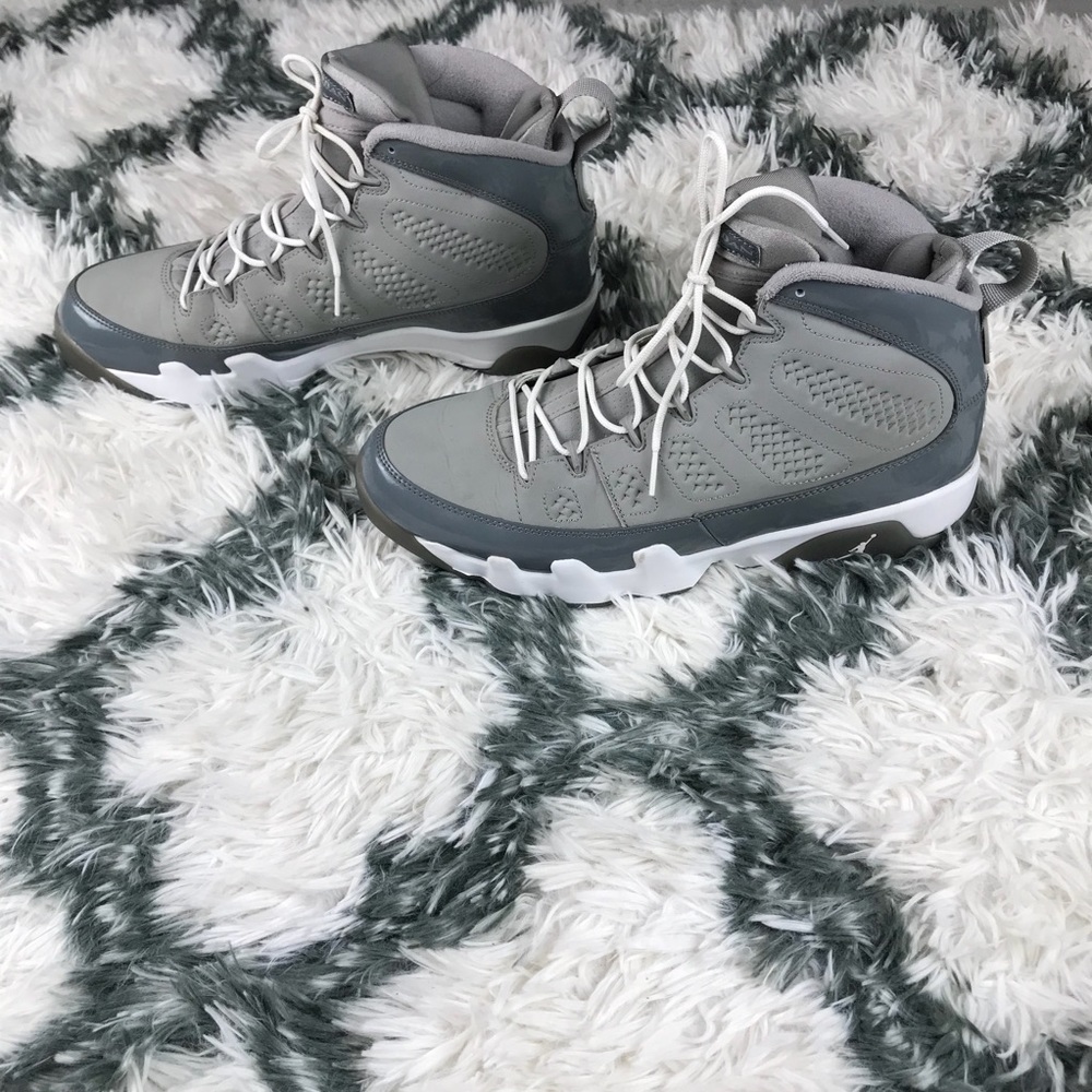 Jordan Men’s Cool Grey 9’s Size 11 Grey White - Picture 8 of 8
